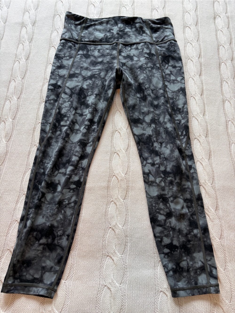 Athleta Gray Cloud Tie Dye High Rise Cropped Leggings - Size Medium